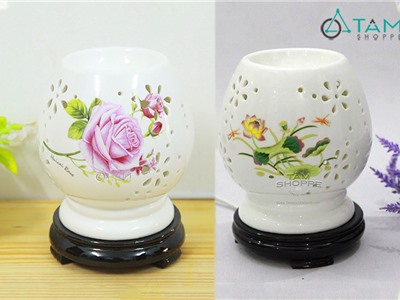  Đèn xông tinh dầu gốm trắng mai cao in họa tiết [Tặng bóng đèn] DXTDD-GOM-MCIHT